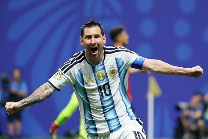 Lionel Messi leads Argentina past Egypt in World Cup thriller