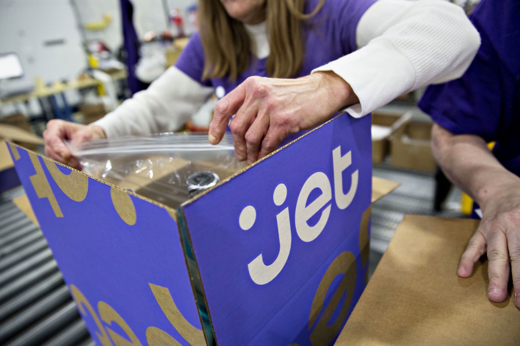 Walmart buying Jet.com for $3.3 billion to take on Amazon