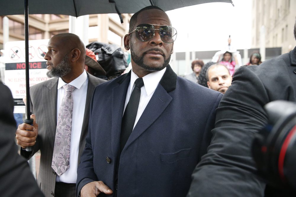 R. Kelly Formally Asks Trump to Commute 30-Year Sentence