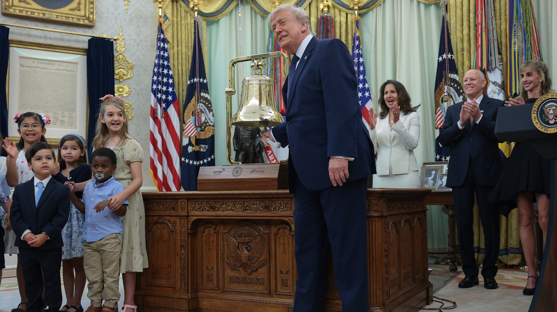 Trump Confirms He Called FIFA to Overturn Red Card for U.S. Star, Touts “Super Bowl”-Like World Cup Numbers