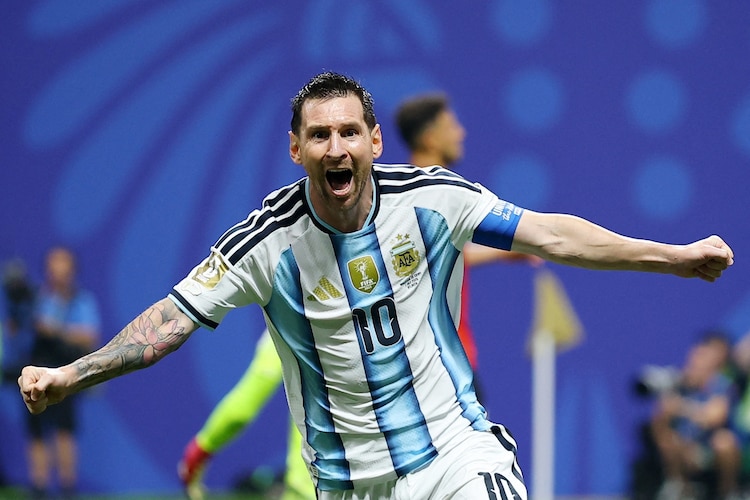 Lionel Messi leads Argentina past Egypt in World Cup thriller