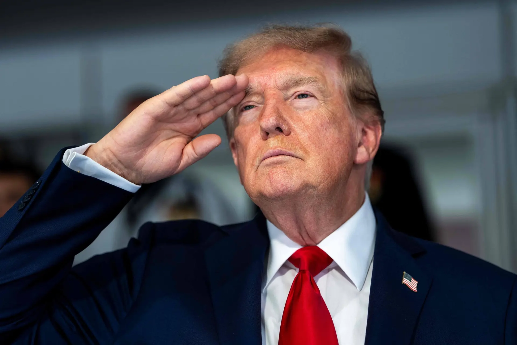 «L’Iran s’effondre complètement», affirme Donald Trump avant l’annonce de sanctions économiques