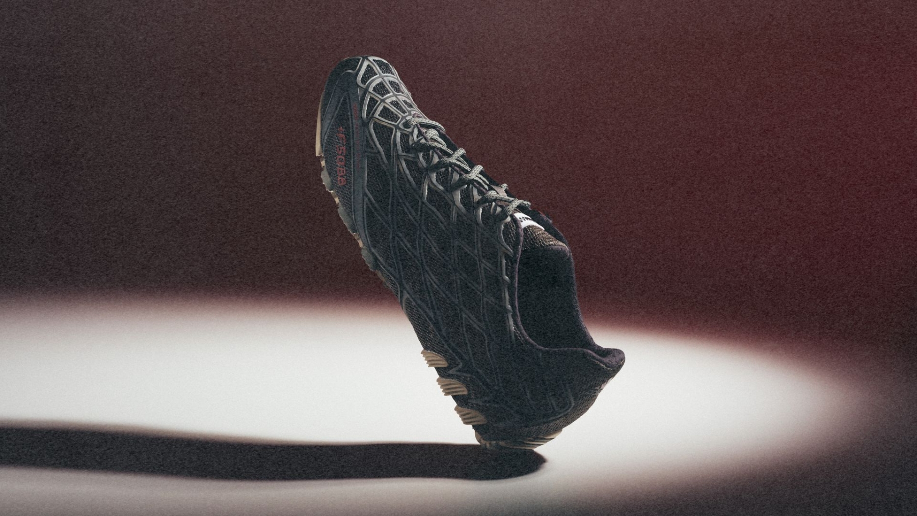 Adidas sort une mystérieuse paire de baskets Bad Bunny inspirée de la mygale de Porto Rico