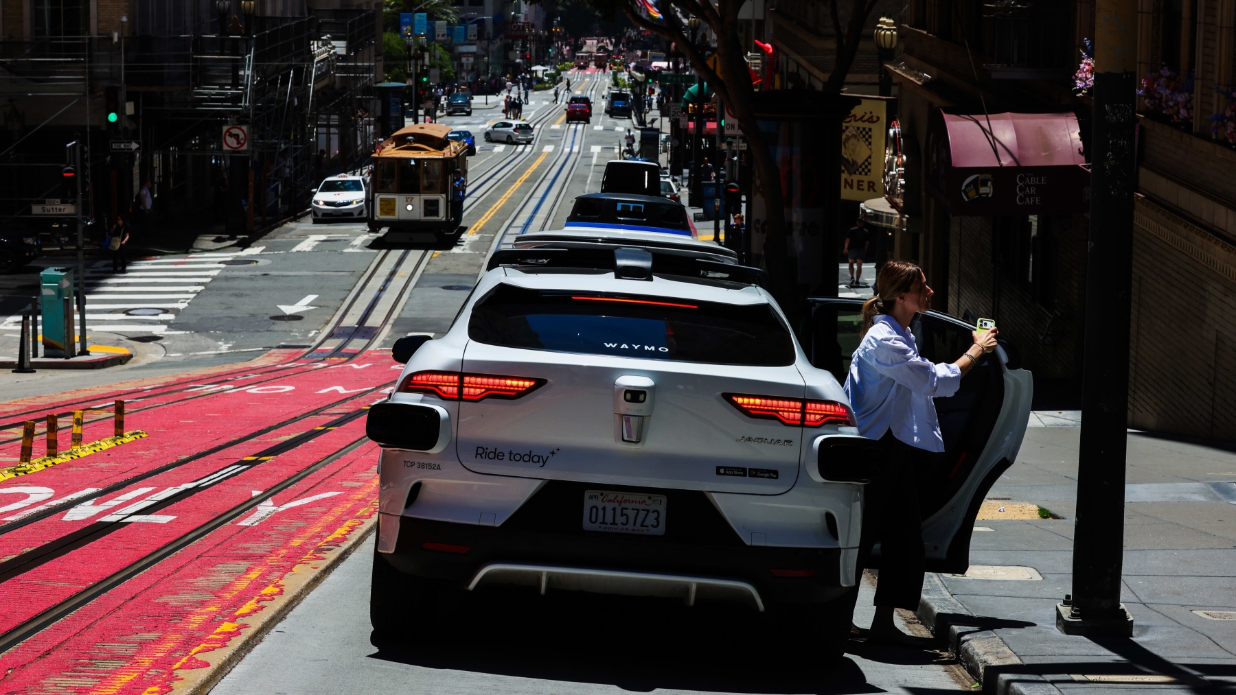 Uber and Big Taxi unite in battle against Waymo