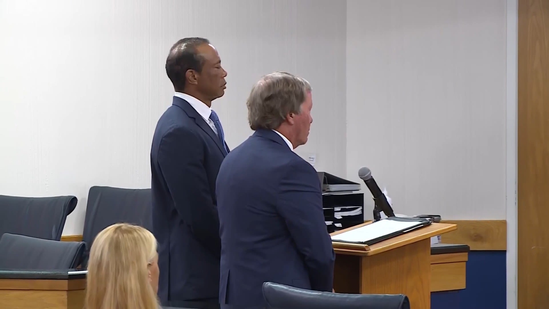 Tiger Woods reaches plea deal on lesser charge in DUI arrest. His driver’s license is suspended for 5 years