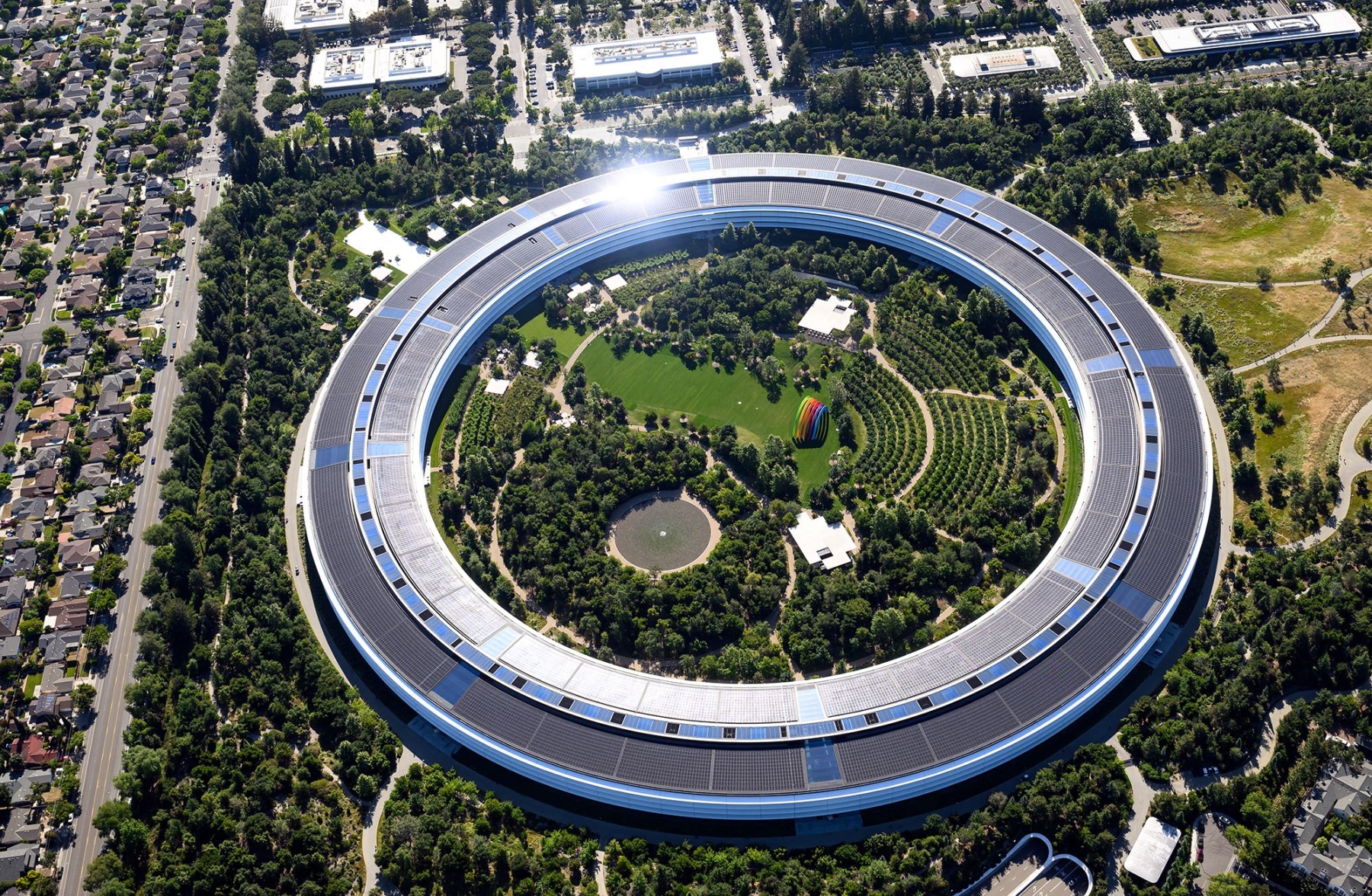Apple’s new CEO expected to reveal the first foldable iPhone