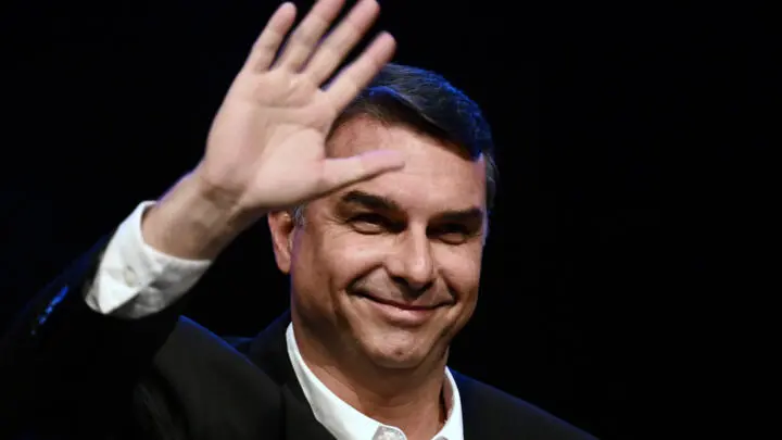 Trump approved allowing Flávio Bolsonaro to enter US after Brazil election loss, source says