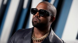 ILE PHOTO: American rapper Kanye 'Ye' West. ©  Rich Fury / VF20 / Getty Images for Vanity Fair