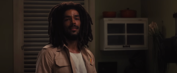 Remarqué récemment dans Barbie de Greta Gerwig, Kingsley Ben-Adir incarne Bob Marley dans le film qui lui est consacré.Capture d'écran/Paramount Pictures