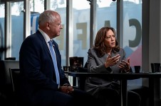 Minnesota Gov. Tim Walz and Vice President Kamala Harris in an interview with CNN on Thursday. PHOTO: WILL LANZONI/CNN