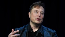 Elon Musk's X was plagued with technical malfunction as he was set to interview former President Trump. (AP Photo/Susan Walsh)