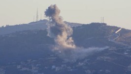 Smoke rises as Israeli airstrikes continue on the border line in southern Lebanon, on September 18, 2024 in Kfar Kila, Lebanon. ©  Ramiz Dallah / Anadolu / Getty Images