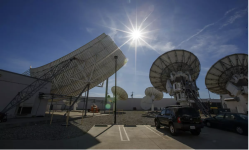 DirecTV satellite dishes in Culver City. (Allen J. Schaben/Los Angeles Times)