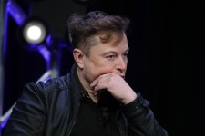 Tesla chief executive Elon Musk has warned the spiraling U.S. debt of $35 trillion has become a "financial emergency"—with the debt predicted by some to push up the bitcoin price alongside gold.Anadolu Agency via Getty Images