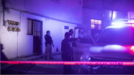 Investigators and forensic personnel work at the crime scene where remains of Chilpancingo Mayor Alejandro Arcos of the Institutional Revolutionary Party (PRI) were found in Chilpancingo, Guerrero state on October 6, 2024. © Jesus Guerrero, AFP