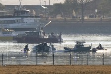 Search-and-rescue efforts take place in the Potomac River on Thursday, January 30. Mark Schiefelbein/AP