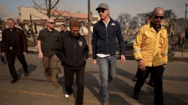 California Gov. Gavin Newsom and Los Angeles Mayor Karen Bass tour the downtown business district of Pacific Palisades as the Palisades Fire continues to burn on January 8, 2025, in Los Angeles, California.  Eric Thayer/Getty Images