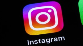 Instagram has rolled out features similar to those on TikTok in an apparent bid to grab users during the rival app's shutdown. Silas Stein/dpa/picture-alliance/Sipa/File