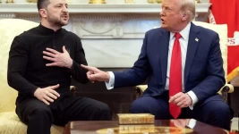 Donald Trump et Volodymyr Zelensky ont eu un échange plein de colère et d'amertume vendredi à la Maison-Blanche. (AFP)