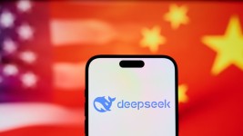 The DeepSeek logo displayed on a smartphone screen @ Jaap Arriens/NurPhoto via Getty Images)