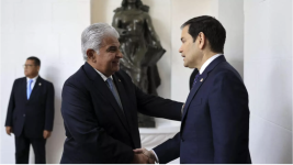 Le président du Panama Jose Raul Mulino a rencontré le chef de la diplomatie américaine Marco Rubio au palais présidentiel à Panama City, dimanche 2 février 2025. © Service de presse de la présidence du Panama, AFP