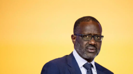 Tidjane Thiam, principal chef de l'opposition ivoirienne et membre du Comité international olympique (CIO), lors de la 144e session du CIO à Costa Navarino, en Grèce, le 20 mars 2025. © Fabrice Coffrini, AFP