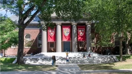 La Maison-Blanche accuse Harvard de complaisance avec l'antisémitisme, mais Donald Trump lui reproche d'embaucher des professeurs de gauche et d'accueillir trop d'étudiants étrangers. (Shutterstock)