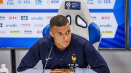 Kylian Mbappé en conférence de presse Grappa33 / Icon Sport