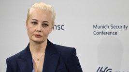 Ioulia Navalnaïa, épouse d'Alexei Navalny, assiste à la Conférence de Munich sur la sécurité (MSC), le jour de la mort de l'opposant russe, le 16 février 2024. © Thomas Kienzle, AFP