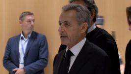 Sarkozy says he will "sleep in prison" with "head held high"