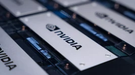 Des produits Nvidia. Les puces conçues par le groupe sont essentielles à l'entraînement et au fonctionnement des modèles d'intelligence artificielle. (Davide Bonaldo/SIPA)