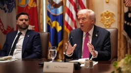 Face à Zelensky, Trump temporise sur la livraison de missiles Tomahawk à l'Ukraine