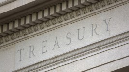 The US Treasury Department building is seen on May 17, 2025 in Washington, DC. ©  Kevin Carter/Getty Images