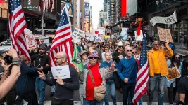 Getty Images / Tens of thousands of protesters gathered in New York City at Saturday's "No Kings" protest