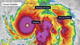Waves crash onto the beach in Kingston on October 27, 2025; after Hurricane Melissa intensified into a top-level Category 5 storm. © Ricardo Makyn, AFP