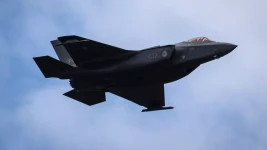 La décision de vendre des F-35 à l'Arabie saoudite suscite des inquiétudes au Pentagone, certains craignant une fuite de technologies sensibles vers la Chine. (Wojtek RADWANSKI/AFP)