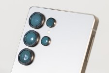 The Samsung Galaxy S25 is getting a new camera setup and chassis redesign. Photographer: Yuki Iawmura/Bloomberg © 2025 Bloomberg Finance LP