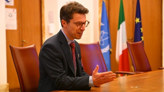 MIT professor slain in home as investigators search for shooter: what we know