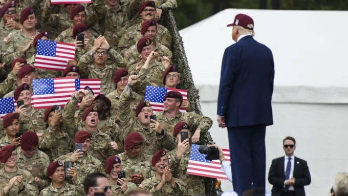 Augmenter le budget de la défense de 50 % permettrait notamment de financer les projets militaires pharaoniques de Donald Trump. (Photo Getty Images Via AFP)