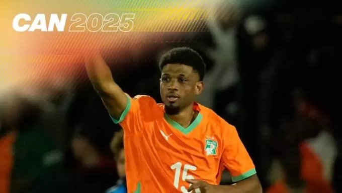 L'Ivoirien Amad Diallo fête son but lors du match de football du groupe F de la Coupe d'Afrique des Nations entre la Côte d'Ivoire et le Cameroun, à Marrakech, au Maroc, le 28 décembre 2025. © Themba Hadebe, AP