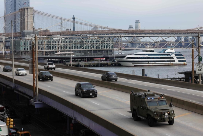 A convoy believed to be carrying ousted Venezuelan president Nicolás Maduro departs a New York courthouse after Maduro attended his arraignment hearing on January 5, 2026. ANGELA WEISS / AFP