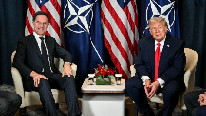 Le président américain Donald Trump a rencontré le secrétaire général de l'OTAN, Mark Rutte, en marge du Forum économique de Davos, le 21 janvier 2026.  Photo : Getty Images / AFP / Mandel Ngan