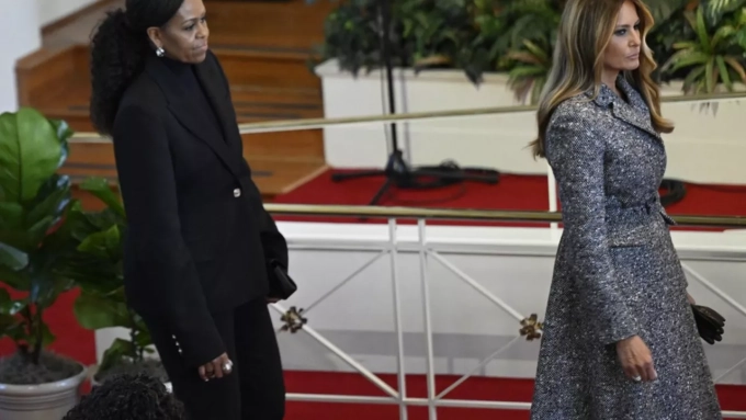 Documentaires sur Mélania Trump et Michelle Obama : le duel des first ladies
