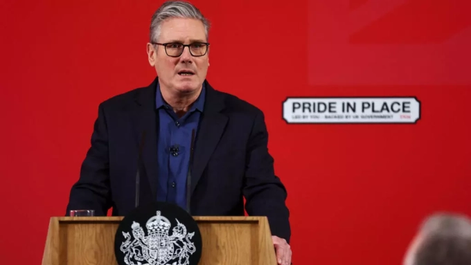 British Prime Minister Keir Starmer delivers a speech regarding US ambassador Peter Mandelson and Jeffrey Epstein in St Leonards-on-Sea, near Hastings, February 5, 2026. © Peter Nicholls, Reuters