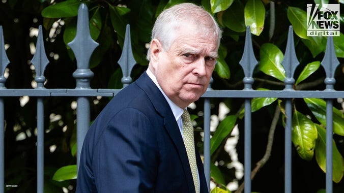 Que risque l’ex-prince Andrew s’il est reconnu coupable dans l’affaire Epstein ?