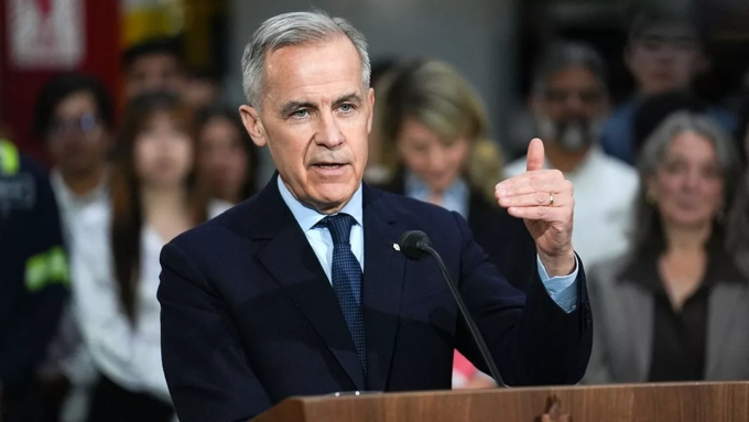 Le Premier ministre du Canada, Mark Carney, à Vaughan (Ontario), le 5 février 2026, a évoqué les ambitions du pays pour renforcer son autonomie industrielle. (Photo Mert Alper Dervis/Anadolu via AFP)