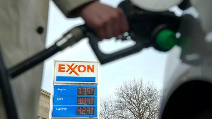 Guerre en Iran : les Etats-Unis cherchent comment éviter la flambée des prix du pétrole et de l'essence