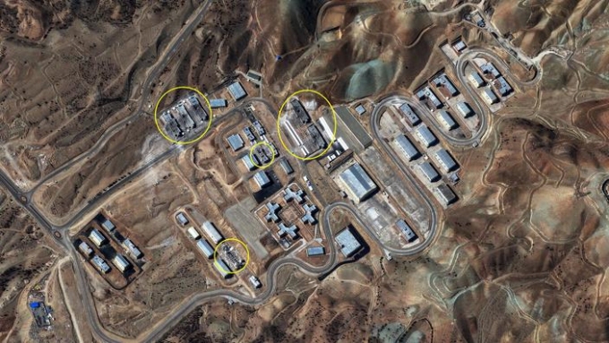 La base de missiles de Garmdarreh, à l’ouest de Téhéran, après les bombardements israélo-américains, le 4 mars 2026. VANTOR / via REUTERS