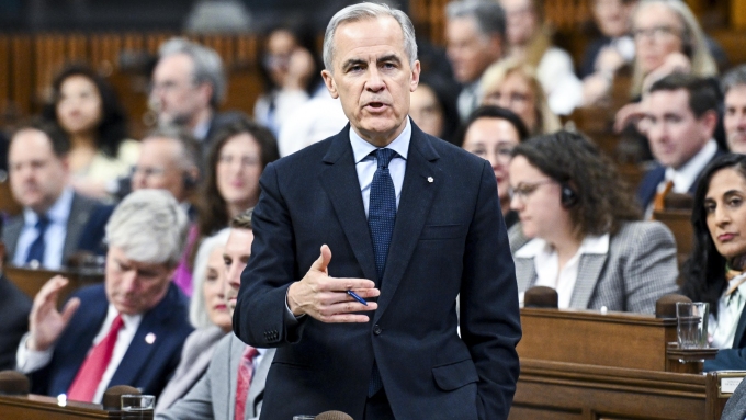 Le premier ministre du Canada, Mark Carney, lors de la période des questions à la Chambre des communes, le 10 mars 2026.  Photo : La Presse canadienne / Spencer Colby