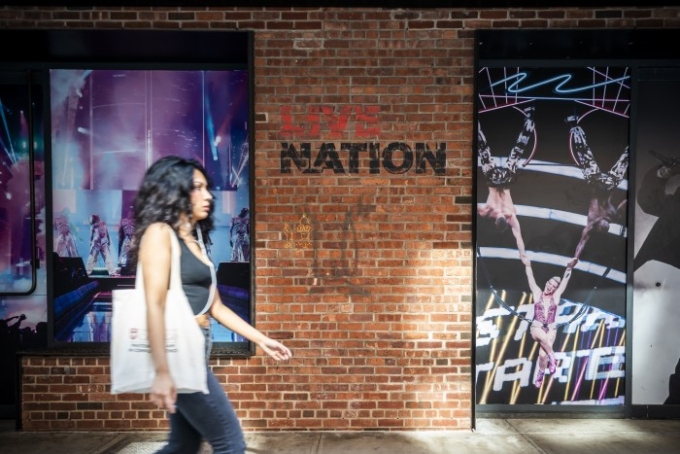 Richard B. Levine/Levine Roberts/ZUMA Press